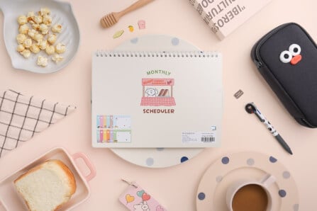 สมุดแพลนเนอร์ Ropamoda X Romane Monthly Planner สีครีม_3